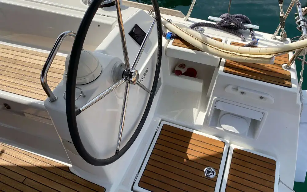 slider 27 Beneteau Oceanis 48