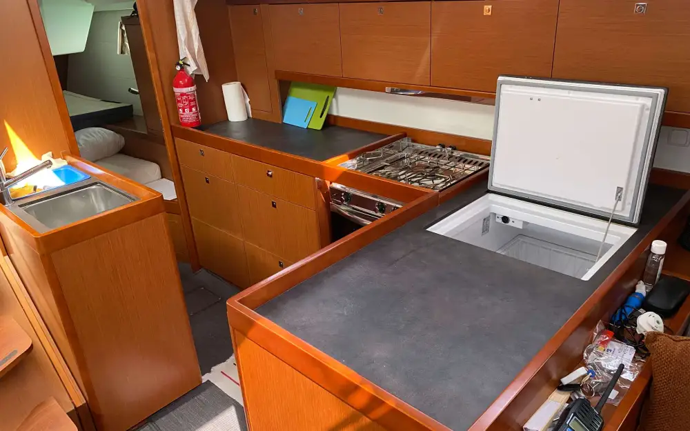 slider 40 Beneteau Oceanis 48