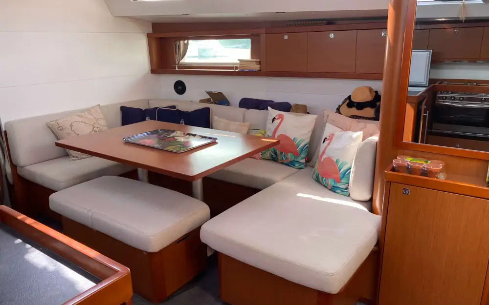 slider 46 Beneteau Oceanis 48