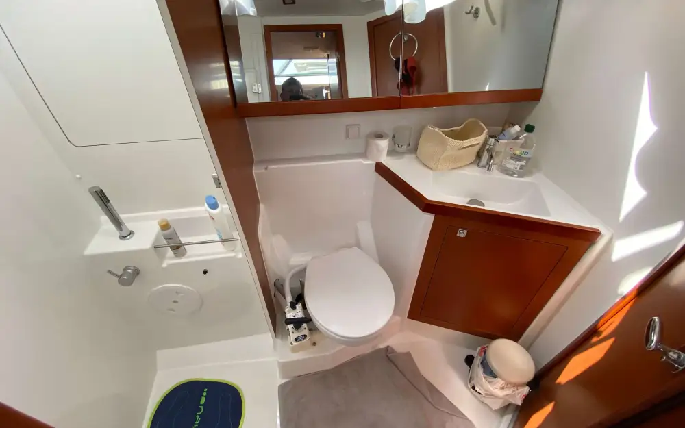 slider 4 Beneteau Oceanis 48