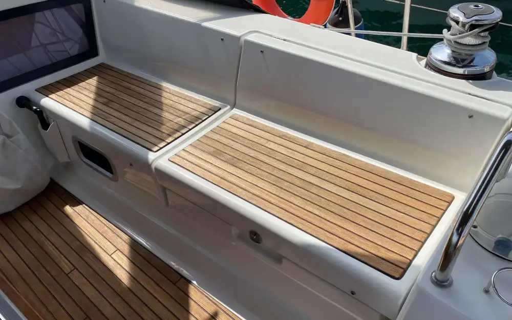 slider 57 Beneteau Oceanis 48