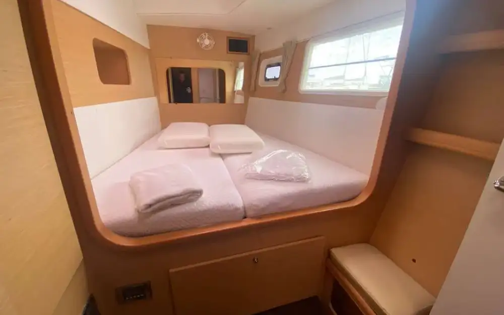 slider 47 Lagoon  440