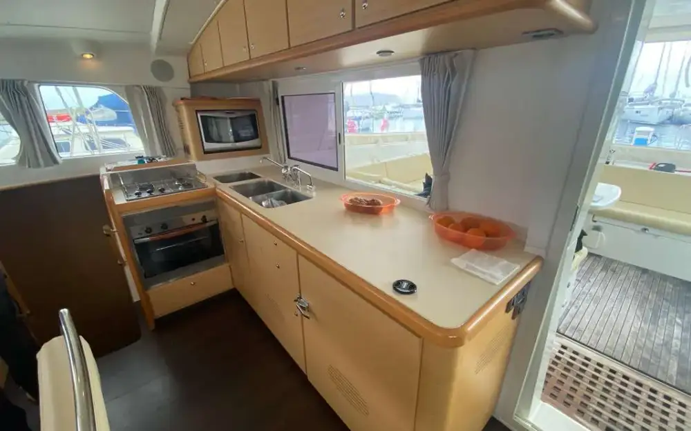 slider 49 Lagoon  440