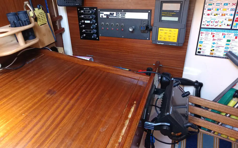 slider 5 Dufour  3800