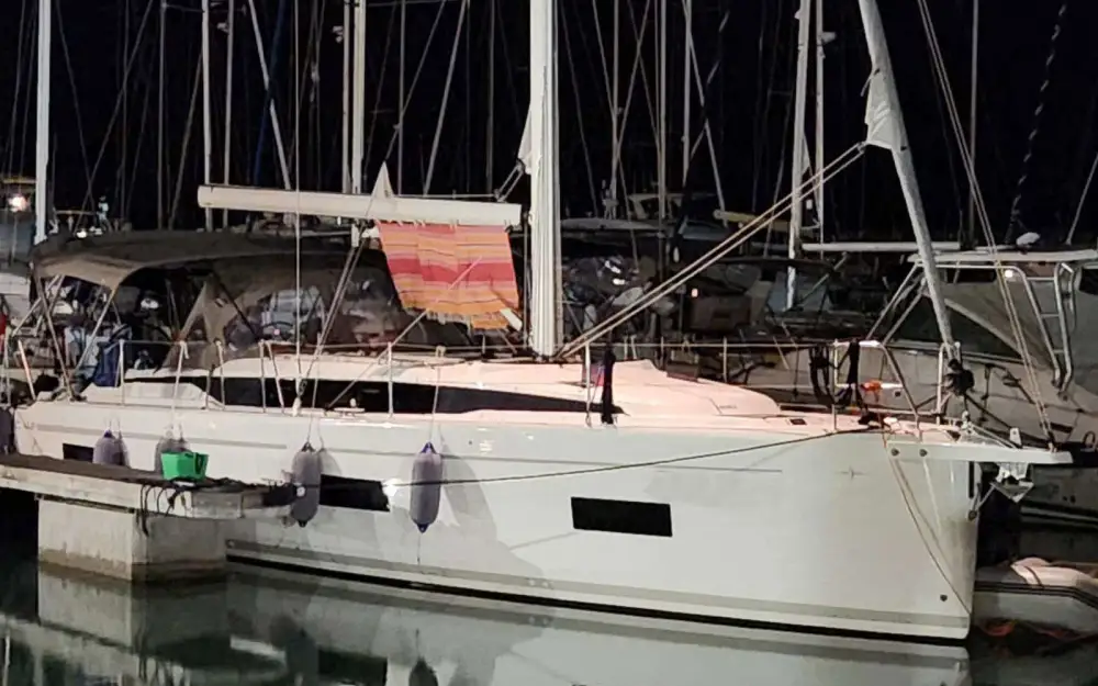 slider 0 Bavaria C42