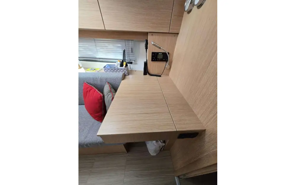 slider 1 Bavaria C42
