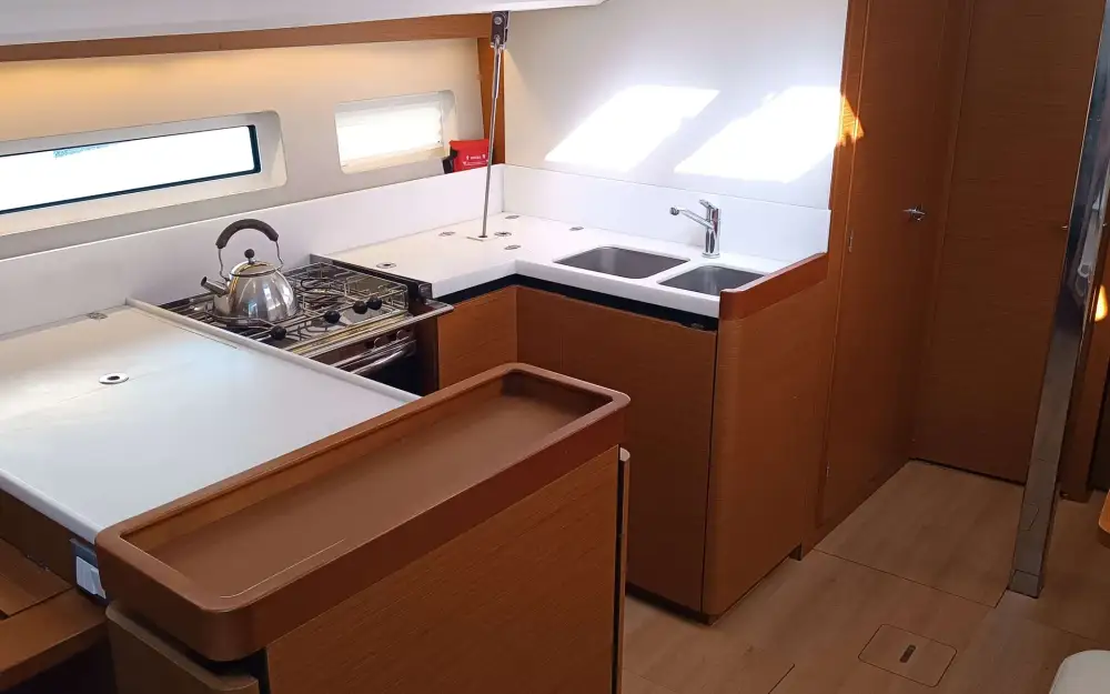 slider 4 Jeanneau Sun Odyssey 440