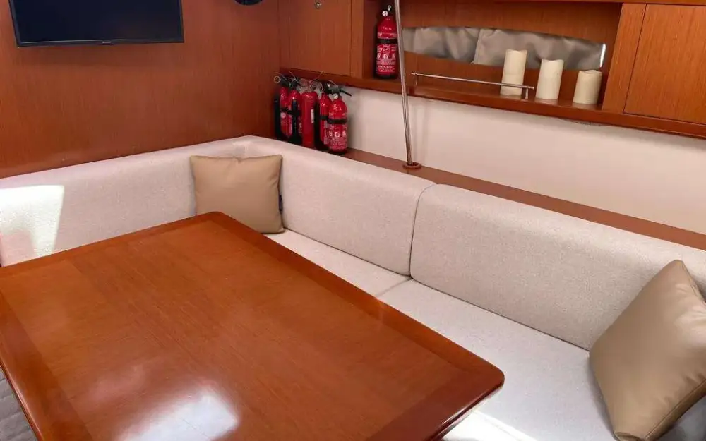 slider 14 Beneteau Oceanis 46