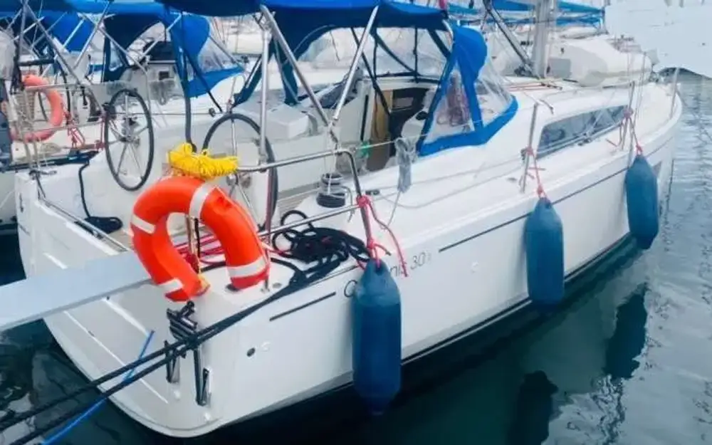 slider 0 Beneteau Oceanis 30.1