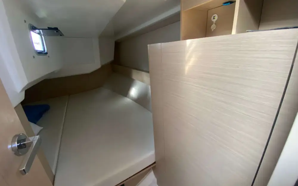 slider 9 Beneteau Oceanis 30.1