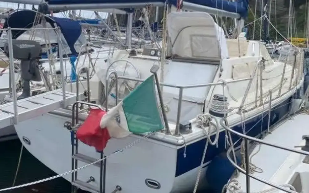 slider 0 Ferretti Altura 42