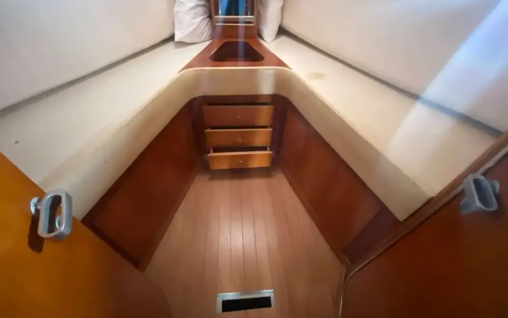 slider 1 Ferretti Altura 42