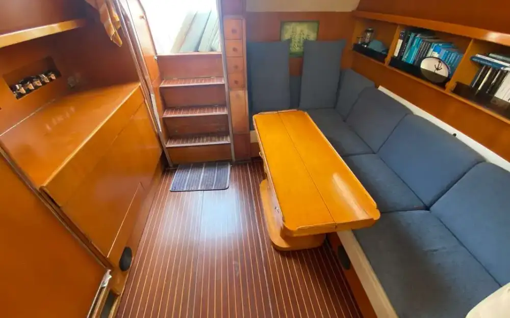 slider 30 Ferretti Altura 42