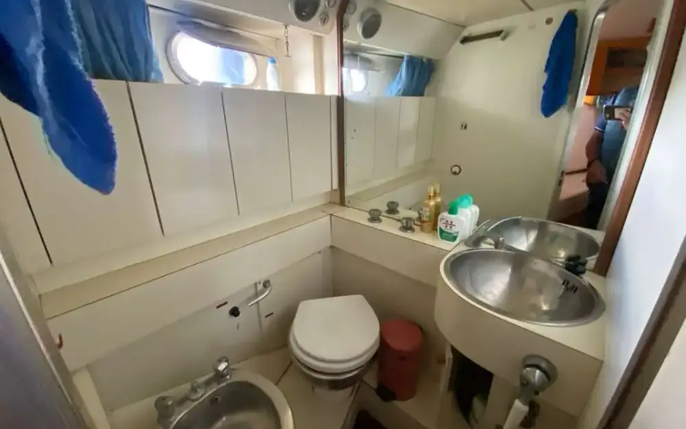 slider 38 Ferretti Altura 42