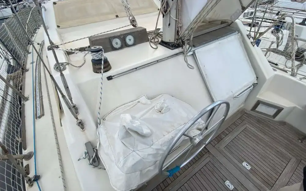 slider 8 Ferretti Altura 42