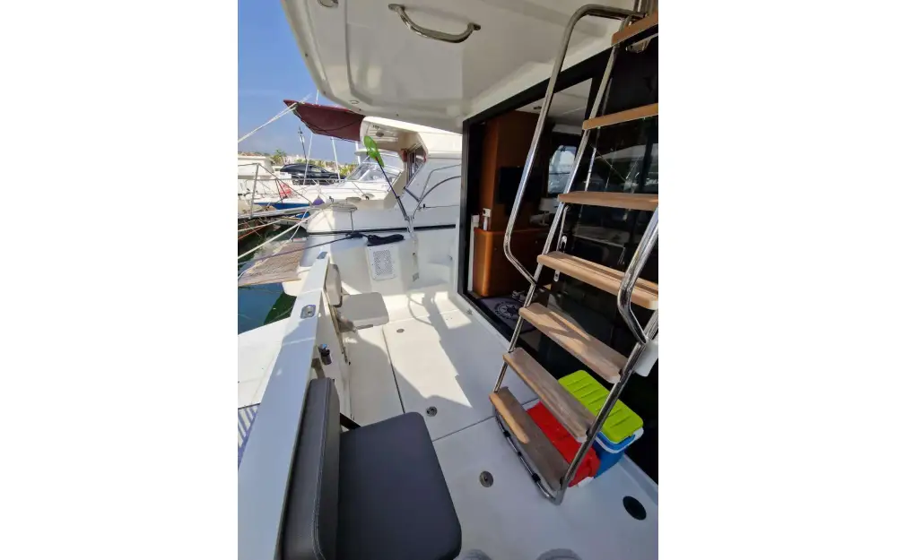 slider 10 Beneteau Swift Trawler 30