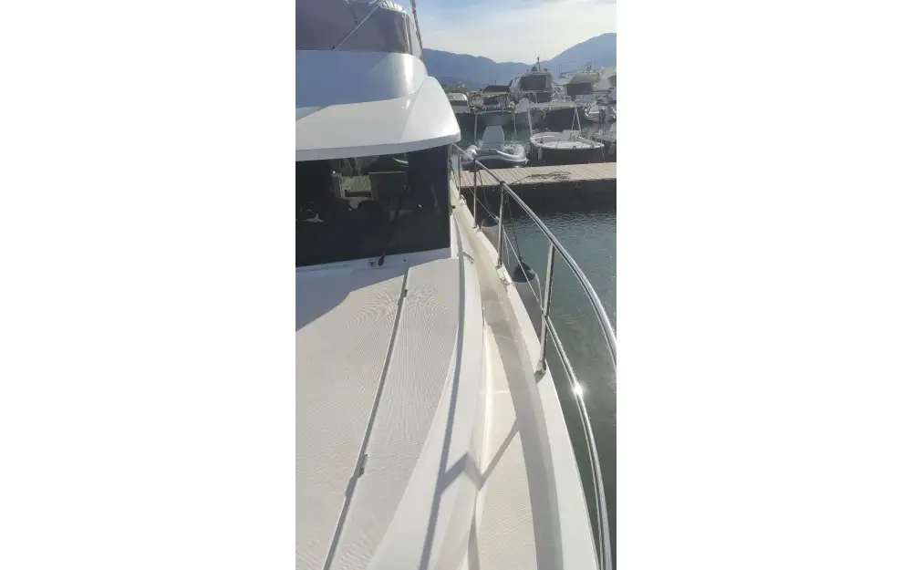 slider 19 Beneteau Swift Trawler 30