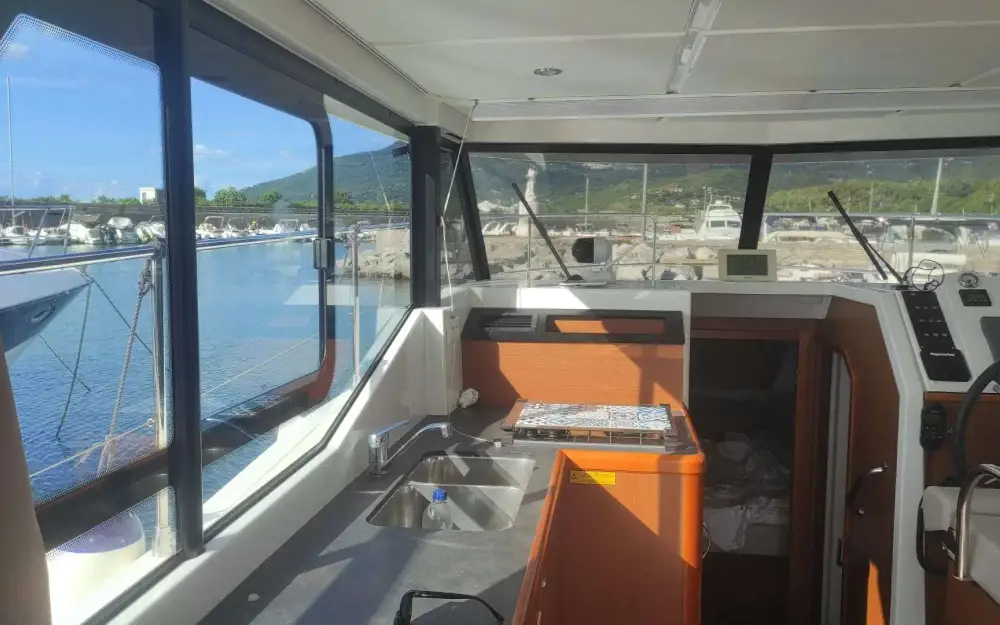 slider 37 Beneteau Swift Trawler 30