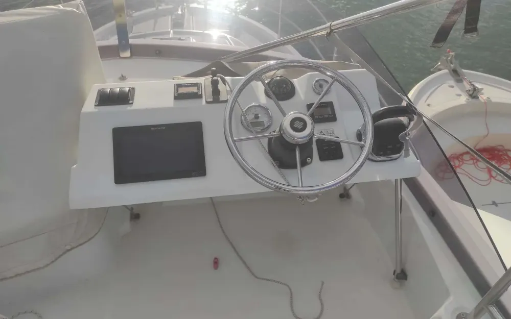 slider 7 Beneteau Swift Trawler 30