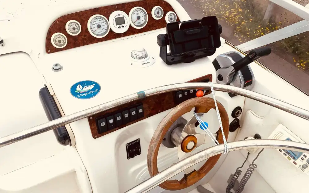 slider 8 Eolo  710 Cruiser