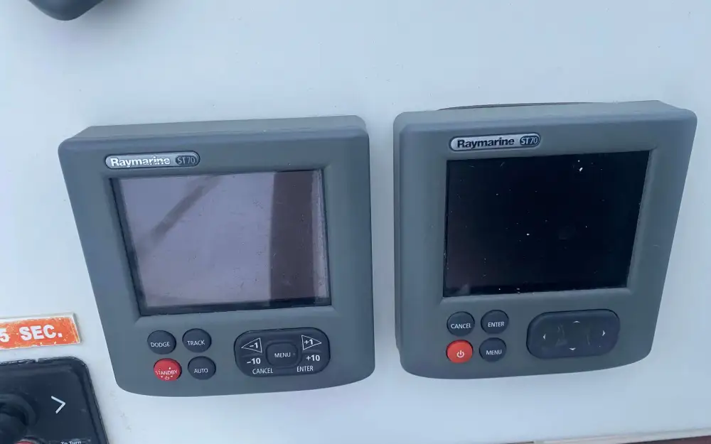 slider 17 Jeanneau  53