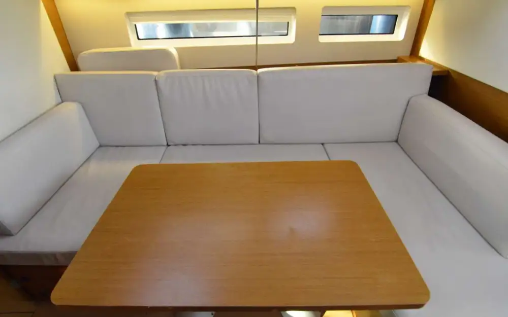 slider 11 Jeanneau Sun Odyssey 440