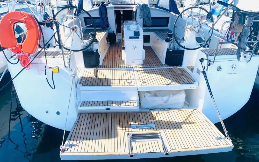 slider 17 Jeanneau Sun Odyssey 440