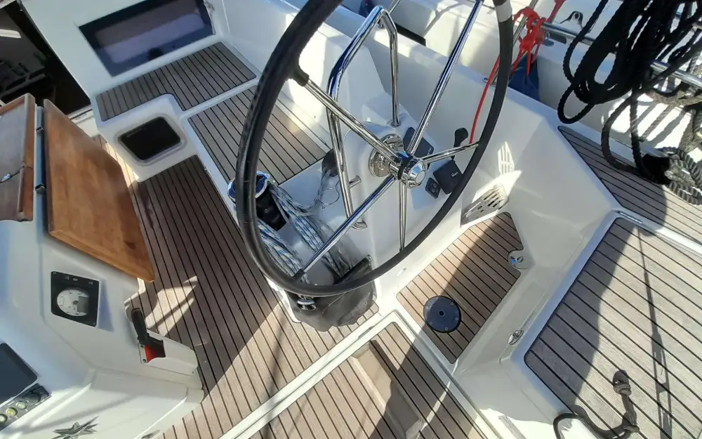 slider 24 Jeanneau Sun Odyssey 440