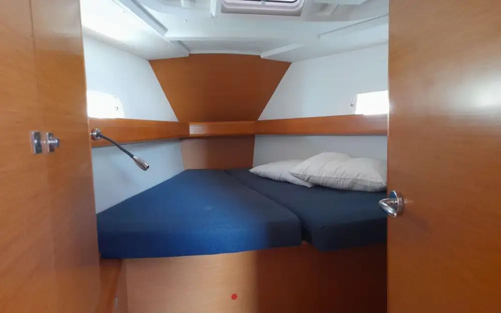 slider 18 Jeanneau Sun Odyssey 409
