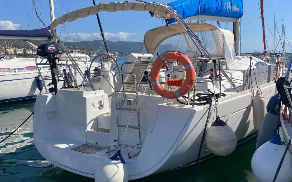 slider 0 Beneteau Oceanis 43