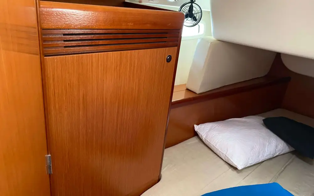 slider 19 Beneteau Oceanis 43