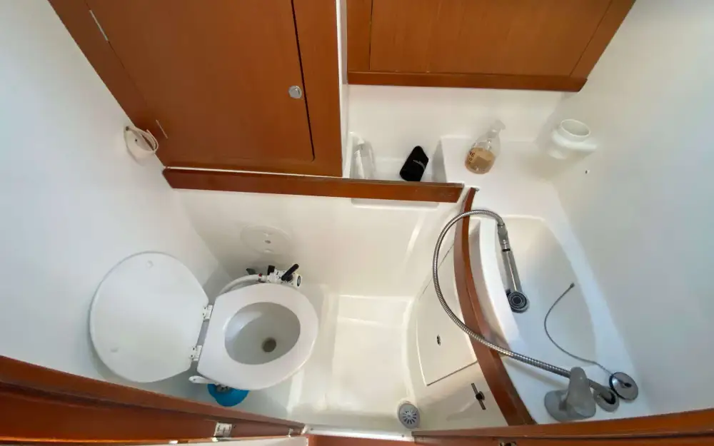 slider 29 Beneteau Oceanis 43
