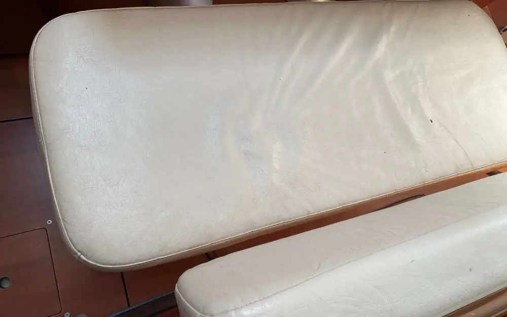 slider 44 Beneteau Oceanis 43