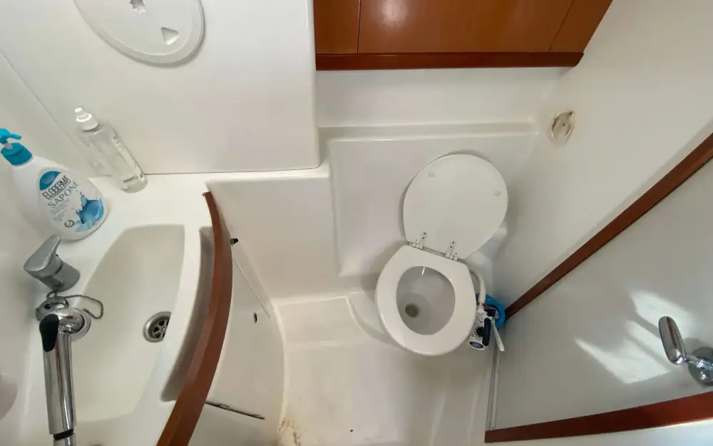 slider 46 Beneteau Oceanis 43