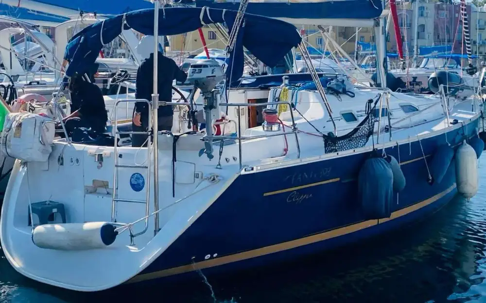 slider 0 Beneteau Oceanis 393 Clipper