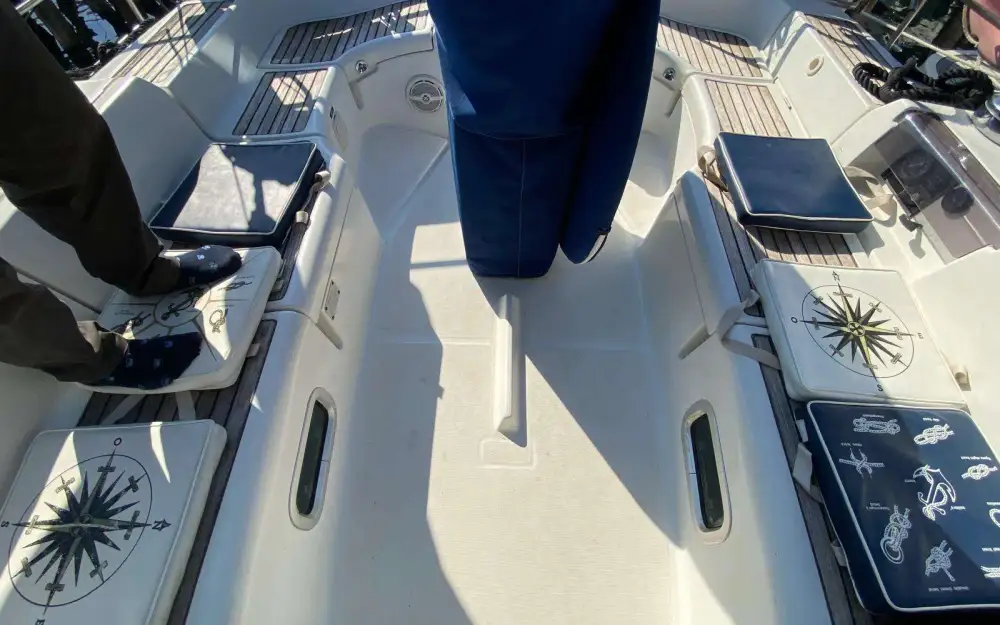 slider 23 Beneteau Oceanis 393 Clipper