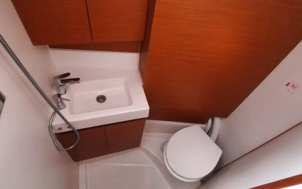 slider 11 Jeanneau Sun Odyssey 380