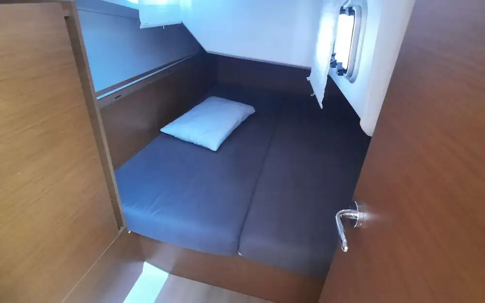 slider 16 Jeanneau Sun Odyssey 380