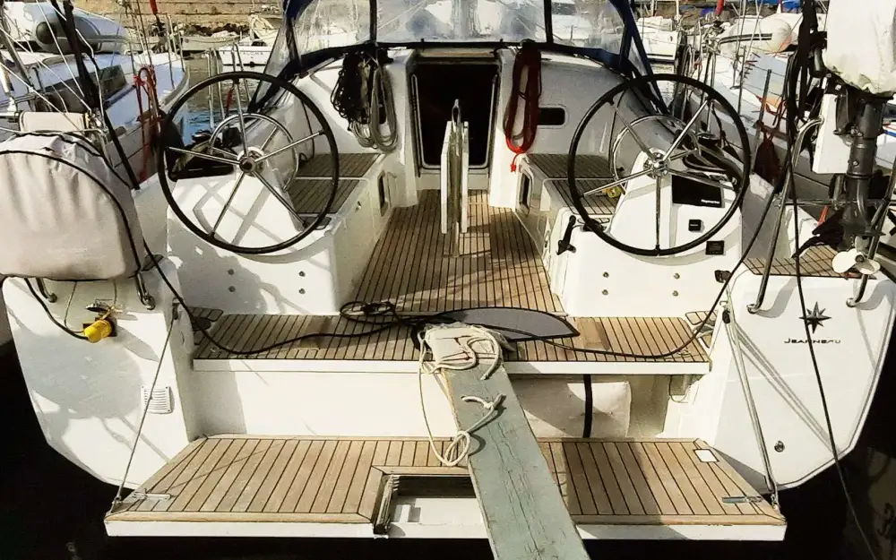 slider 25 Jeanneau Sun Odyssey 380