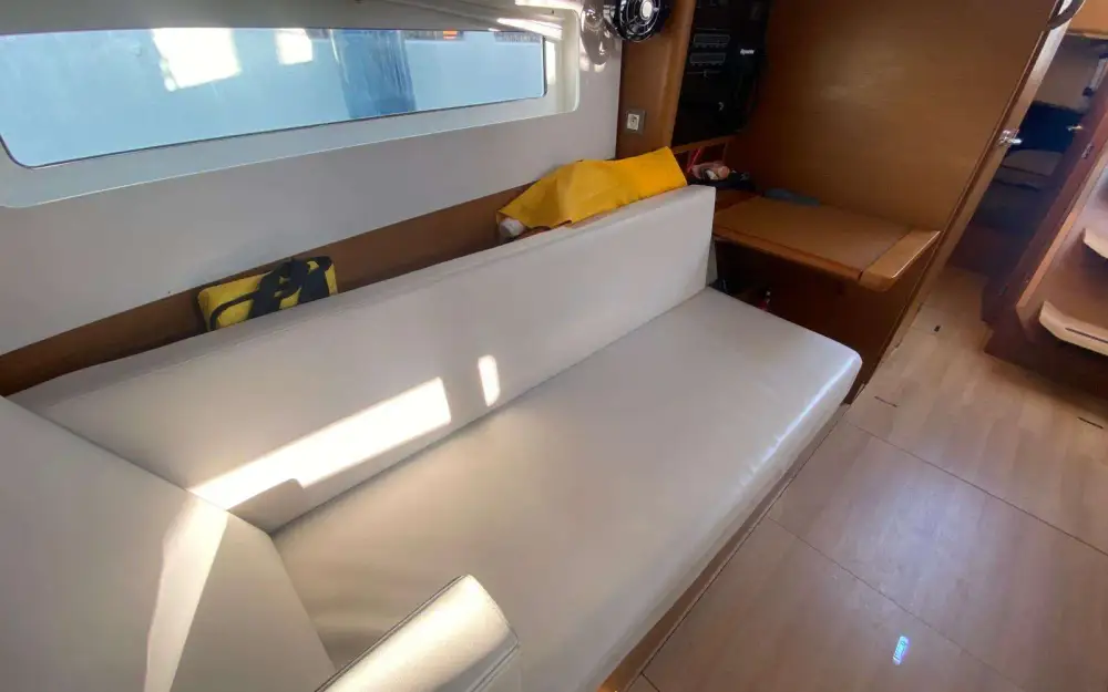 slider 28 Jeanneau Sun Odyssey 380