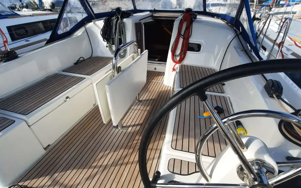 slider 35 Jeanneau Sun Odyssey 380