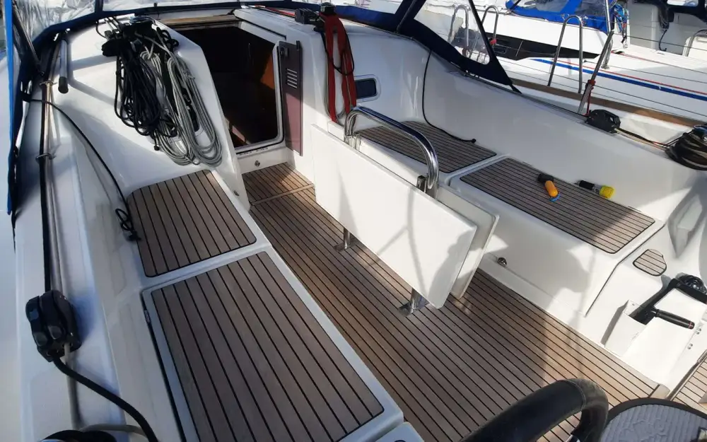 slider 37 Jeanneau Sun Odyssey 380