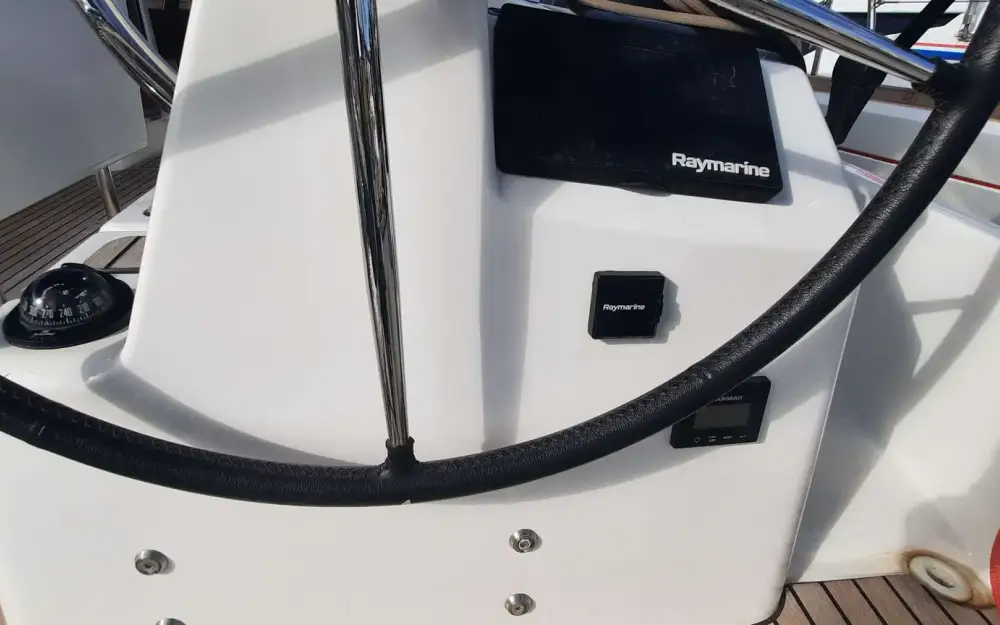 slider 5 Jeanneau Sun Odyssey 380