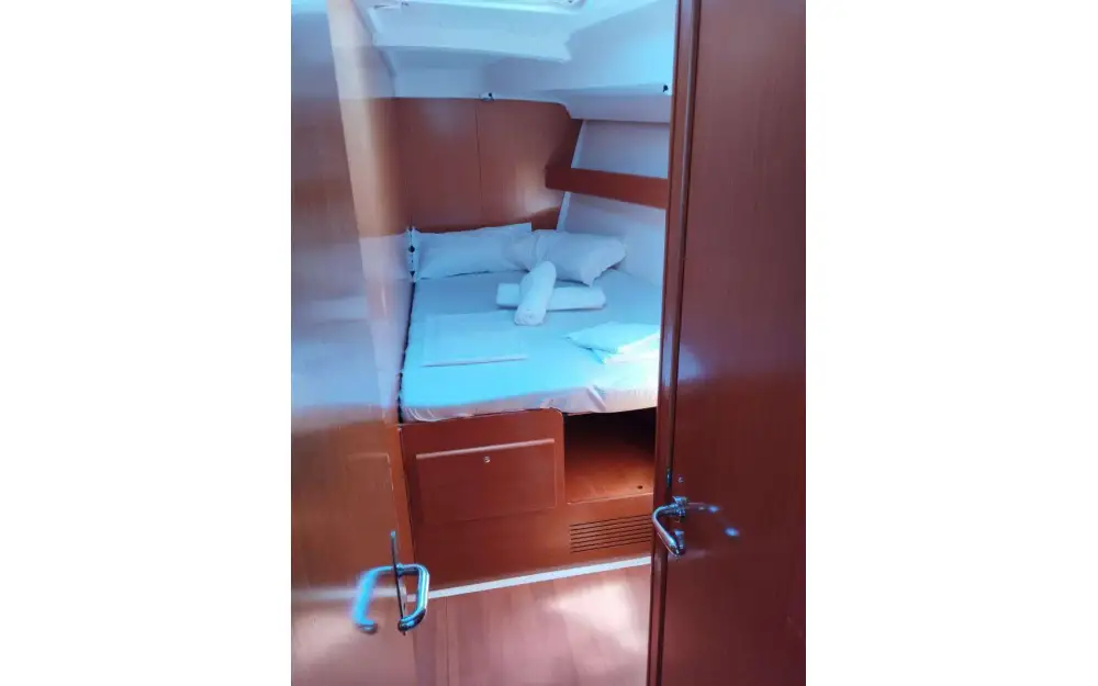 slider 13 Beneteau Cyclades 50.4