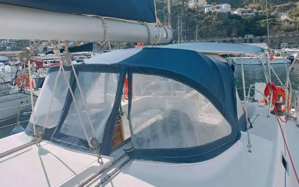 slider 7 Beneteau Cyclades 50.4