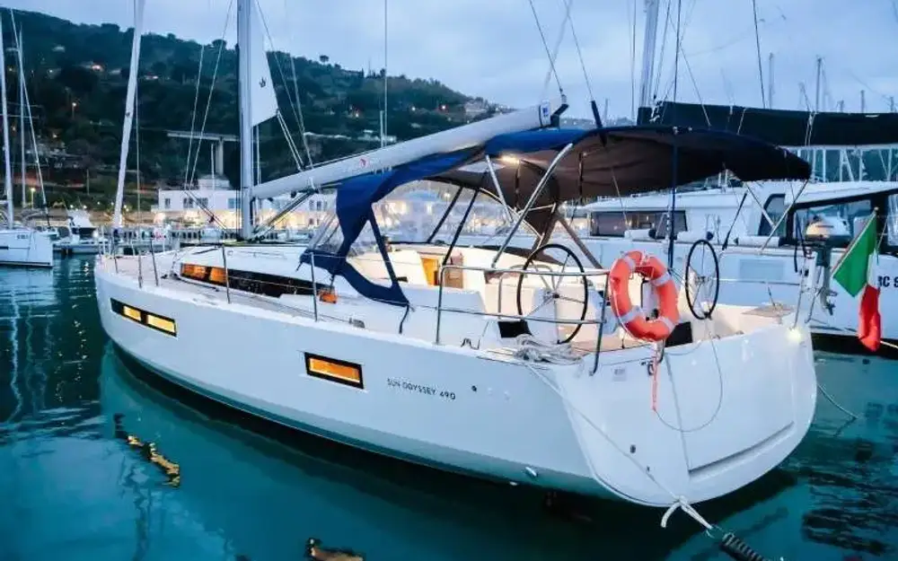 slider 0 Jeanneau Sun Odyssey 490