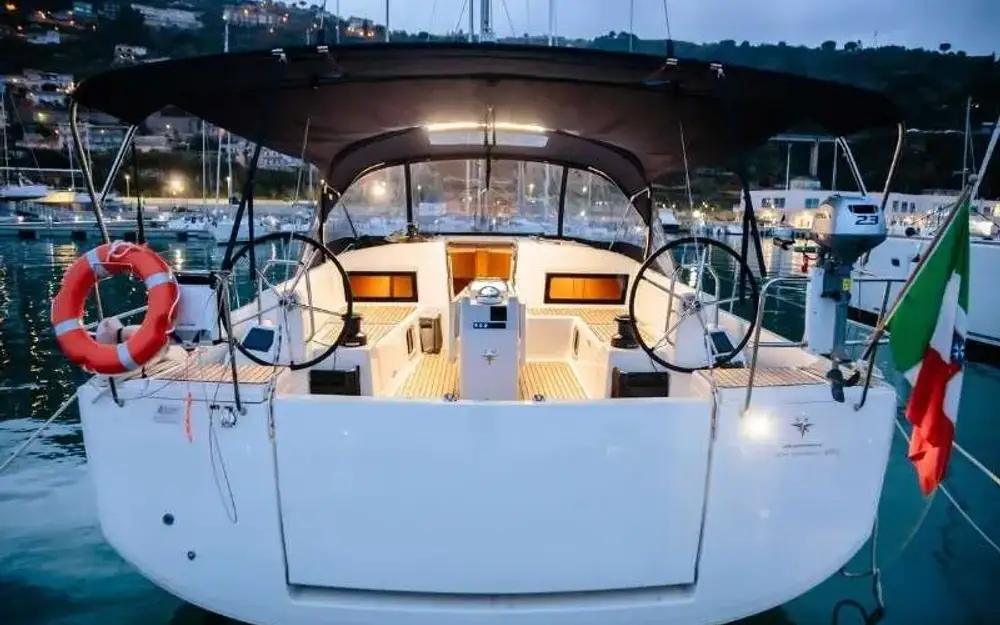 slider 9 Jeanneau Sun Odyssey 490