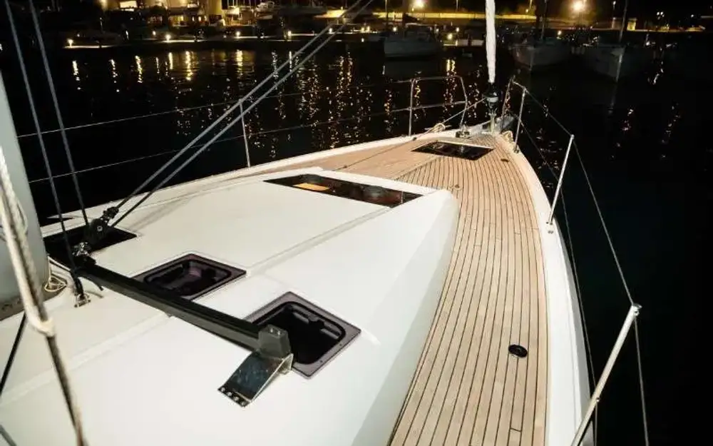 slider 11 Jeanneau Sun Odyssey 490