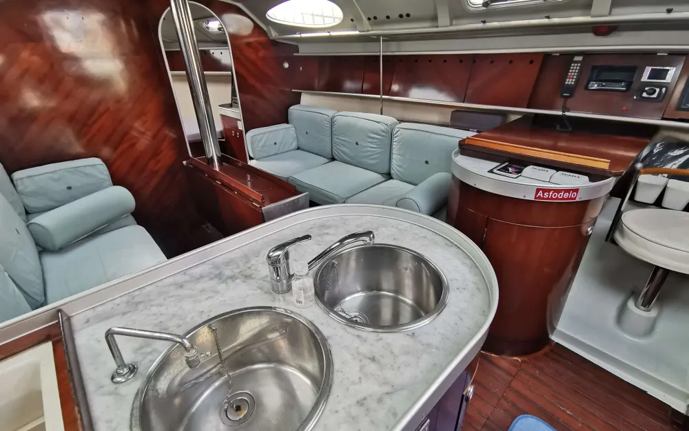 slider 11 Beneteau First 38 S5