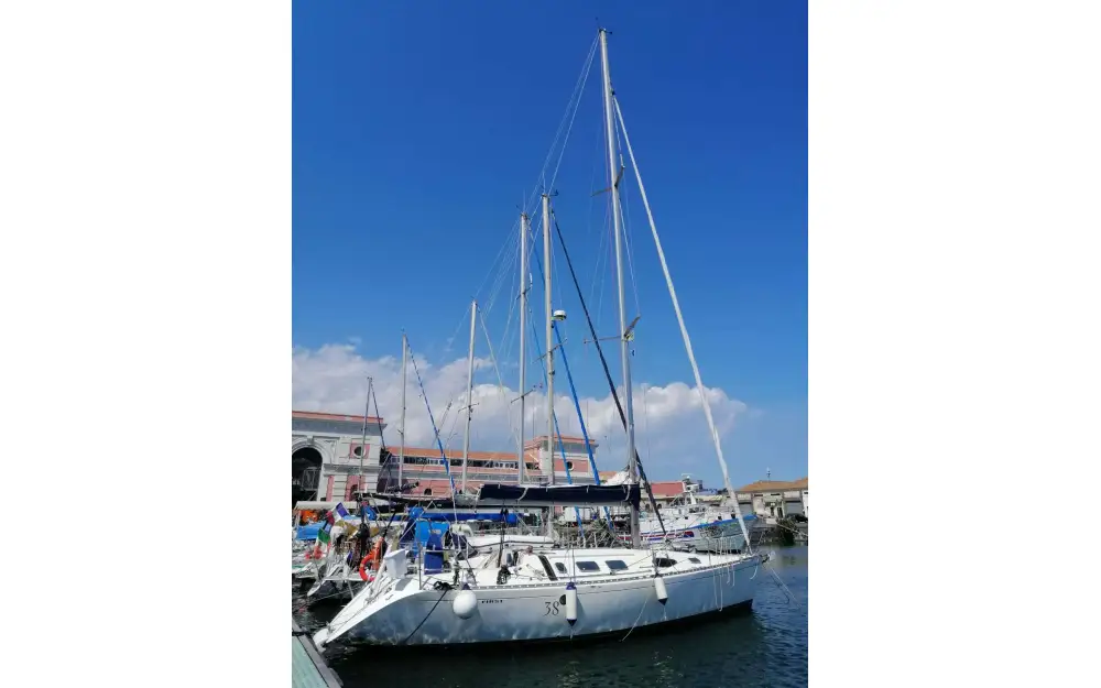 slider 14 Beneteau First 38 S5